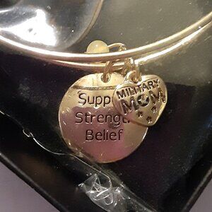 Military Moms Charm Bracelet by Avon